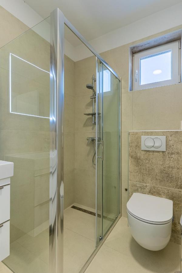 Apartman Vischetti Cres Eksteriør bilde
