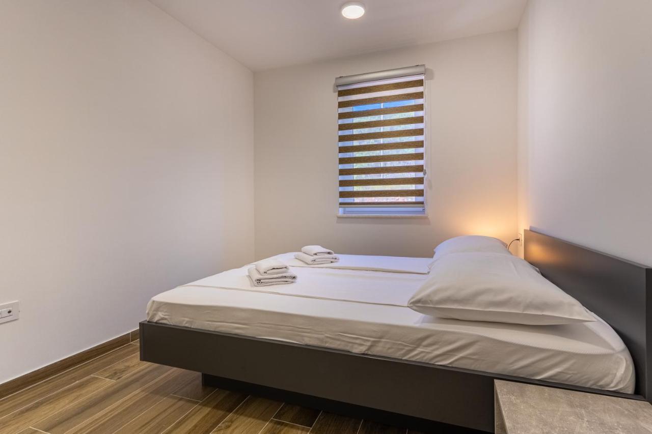 Apartman Vischetti Cres Eksteriør bilde