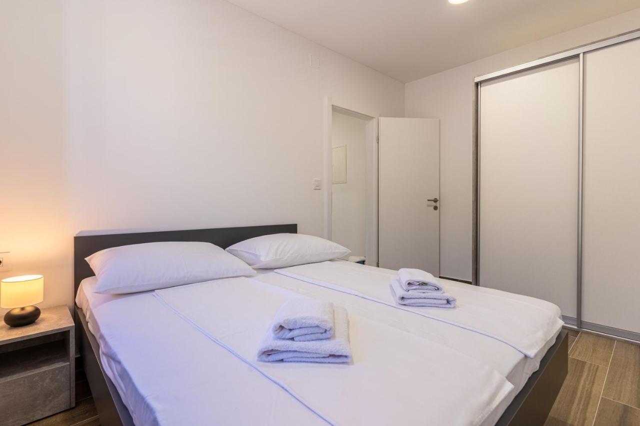 Apartman Vischetti Cres Eksteriør bilde